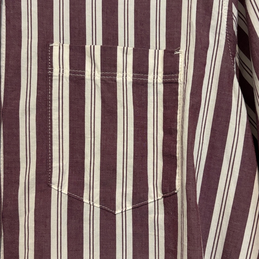 Old Navy Women’s Burgundy and White Striped Button Down Shirt; Size M - Picture 4 of 7